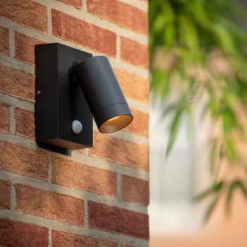 TAYLOR - Nástěnné svítidlo se senzorem - Venkovní - 1xGU10/50W IP44 - Černá, LUCIDE, TRENDY svítidla