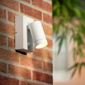 TAYLOR - Nástěnné svítidlo se senzorem - Venkovní - 1xGU10/50W IP44 - Bílá, LUCIDE, TRENDY svítidla